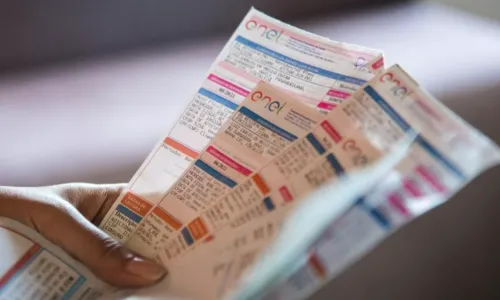 Mesmo com a gratuidade, alguns valores podem continuar aparecendo na fatura