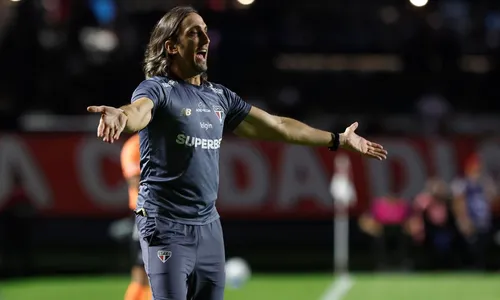 Luís Zubeldía está sem clube após ser demitido do São Paulo