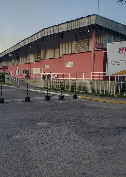 A direção da unidade hospitalar acionou policiais do 7º BPM (São Gonçalo).