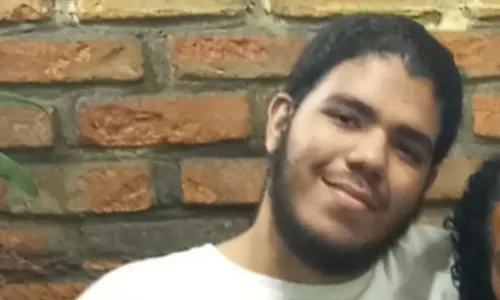 Henrique é estudante do curso de Matemática na UFF