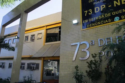 O caso foi registrado na central de flagrantes