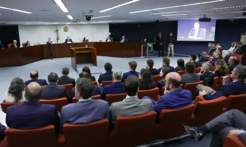 A sessão está marcada para as 9h e será conduzida pelo presidente do colegiado ministro Cristiano Zanin