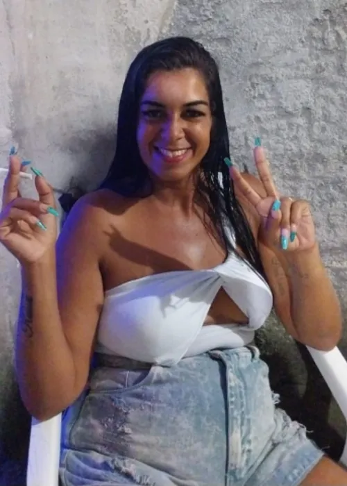 Erika foi levada por criminosos no campo da Brahma