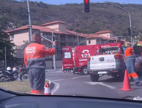 O Corpo de Bombeiros foi acionado às 8h30, mas já encontrou a vítima sem vida