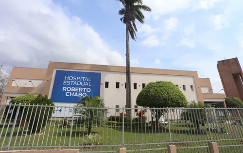 Vítima foi socorrida e levada ao Hospital Estadual Roberto Chabo, em Araruama