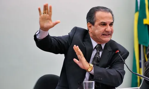 Silas Malafaia presta depoimento à PF na delegacia do aerorporto