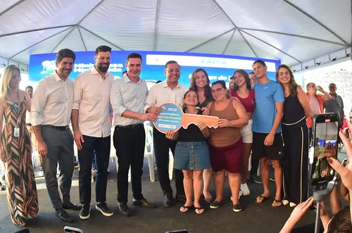 Ao todo, foram entregues 540 unidades habitacionais, com a presença do prefeito Rodrigo Neves e do ministro das Cidades, Jader Filho