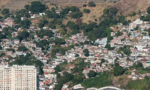 Não há informação de feridos ou presos