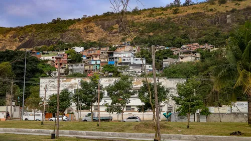 O policiamento segue reforçado na região