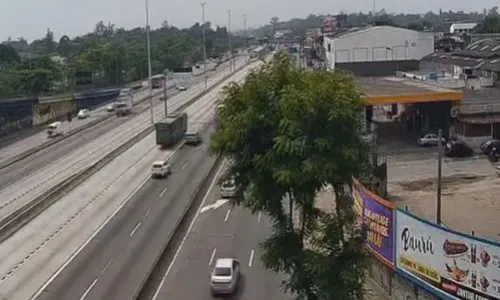 O comércio está com funcionamento opcional, ficando a critério de cada estabelecimento decidir sobre a abertura com base na segurança de funcionários e clientes