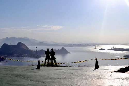 Prefeitura diz que desde o início do ano pede apoio dos órgãos competentes para reforçar a fiscalização no local
