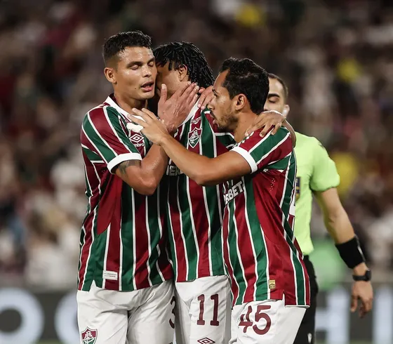 Thiago Silva se gaba com triunfo do Fluminense: 'Jogo completo'