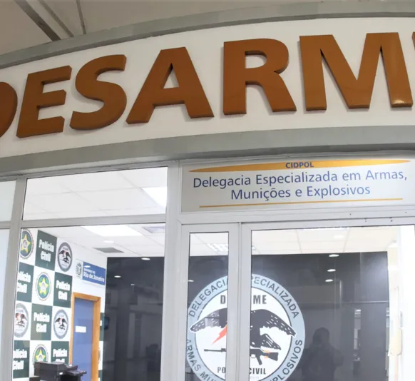 Barco do tráfico: homem é preso na Baixada com drogas