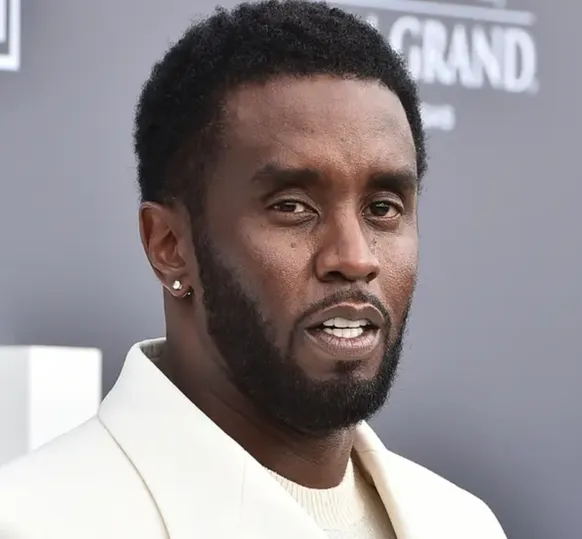 Diddy Combs é condenado a 4 anos de prisão nos EUA