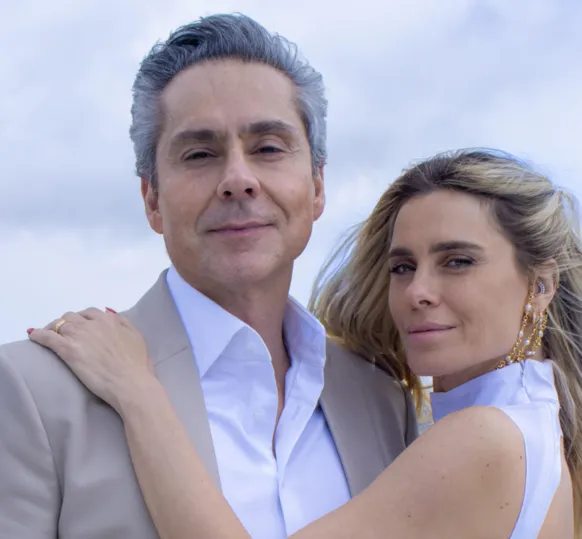 Leila e Marco Aurélio celebram união em alto-mar; veja fotos