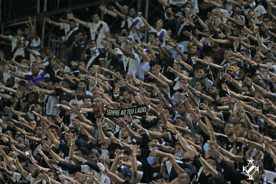 Torcida Do Vasco Esgota Ingressos De Arquibancada Para A Estreia Da ...