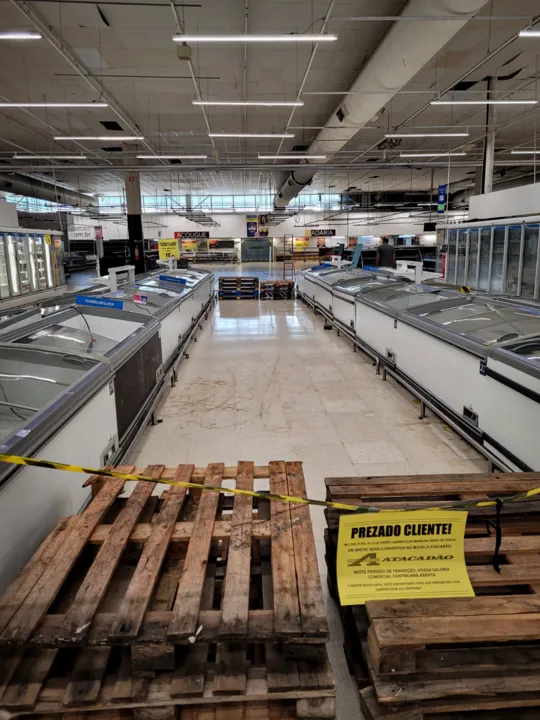 Acabou! Carrefour de Neves vai fechar este mês; veja o que será