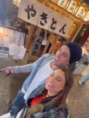 Apaixonados no Japão! Lexa mostra viagem com noivo