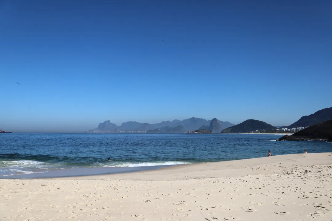 A praia também atende aos critérios de balneabilidade