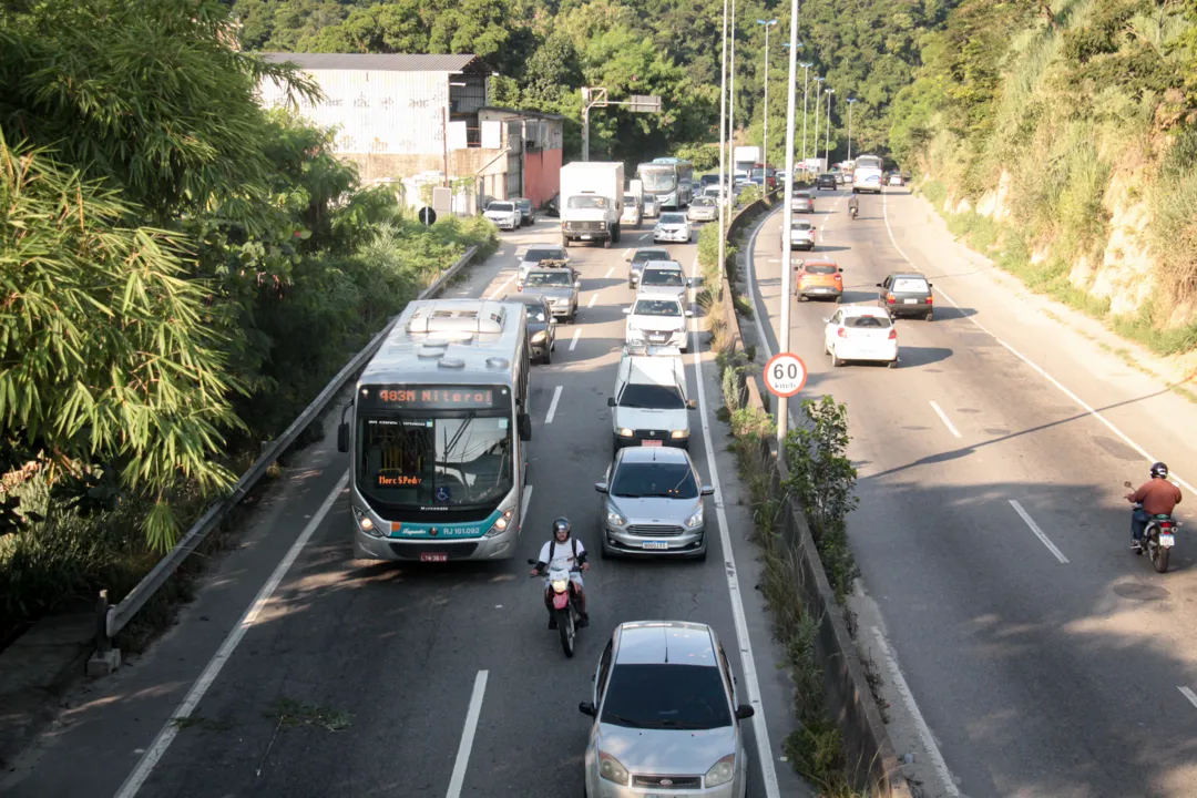 Acidente onibus x viatura- Quintanilha Filho