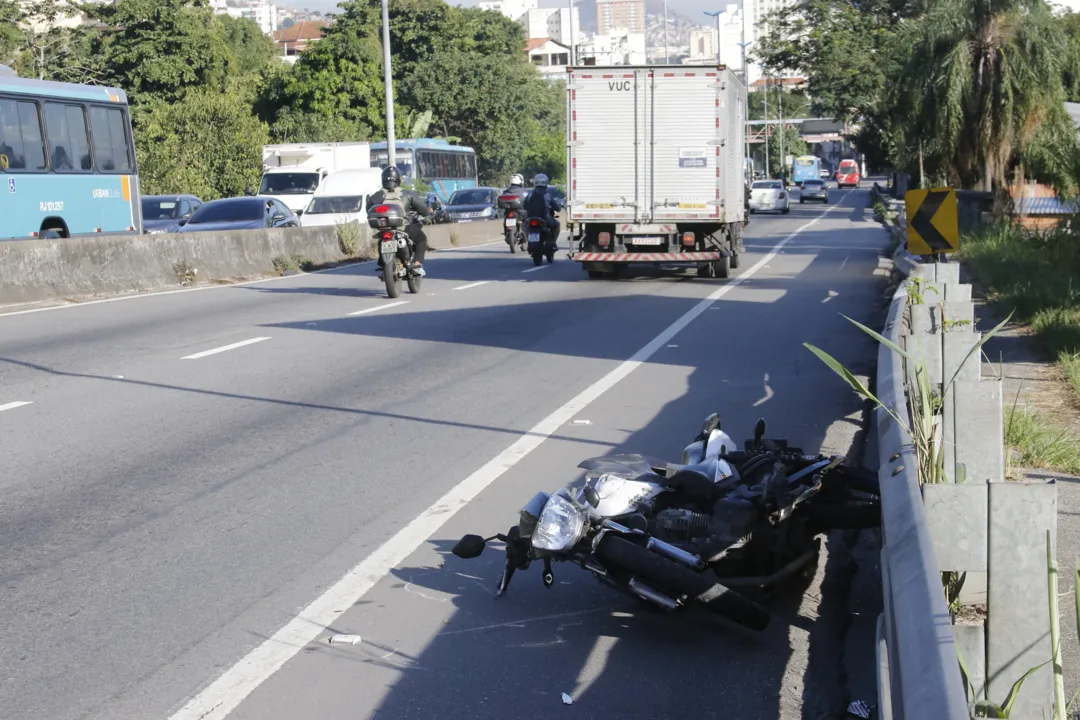 Dois mortos em grave acidente na descida da Caixa D'Água