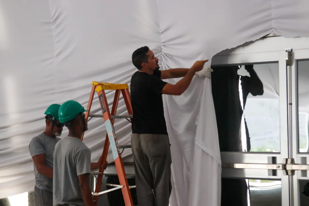 Entramos! ENFOCO mostra como ficou tenda evangélica de Niterói