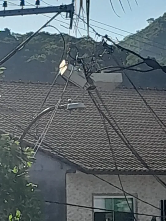 Família enfrenta problema com falta de luz após corte de energia