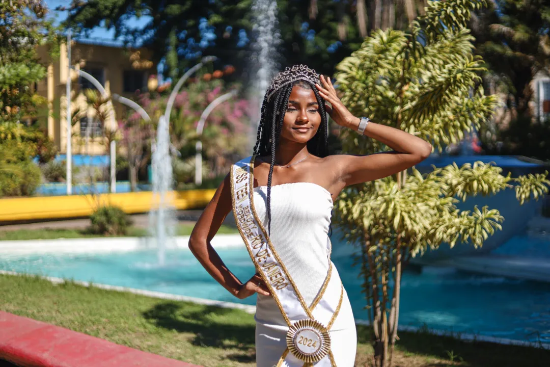 Yasmin reafirma a importância de enfatizar a negritude no mundo miss