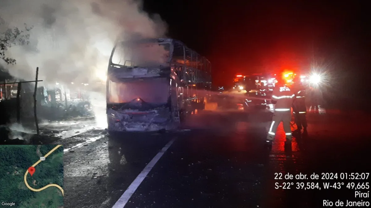 Lei proíbe fumo de cigarro dentro de ônibus