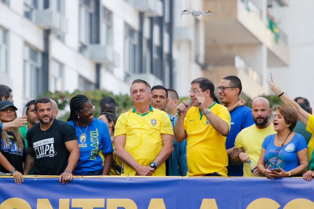 Veja como foi a visita de Bolsonaro em Niterói