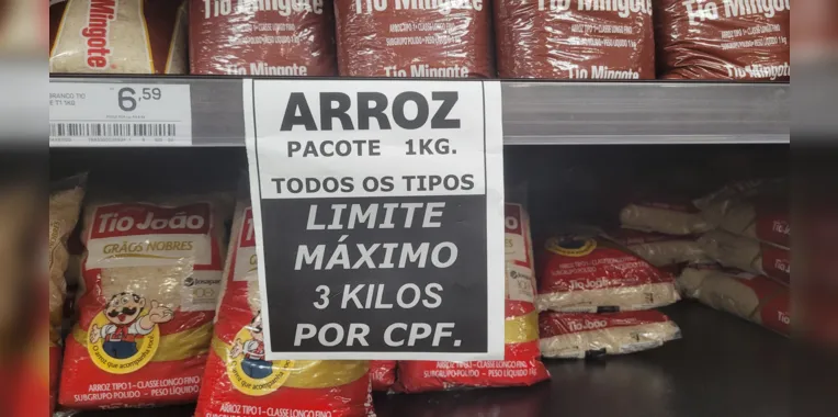 Agora é o feijão! Mercados de Niterói limitam venda aos clientes