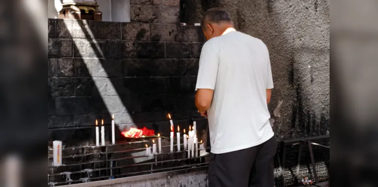 Devoção e luta: fiéis pedem proteção a São Jorge em Niterói