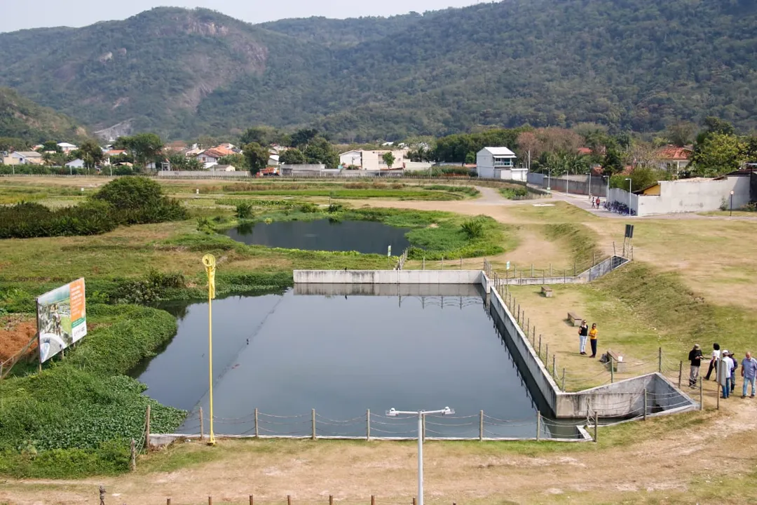 Jardins filtram as impurezas das águas pluviais e das bacias hidrográficas dos rios locais