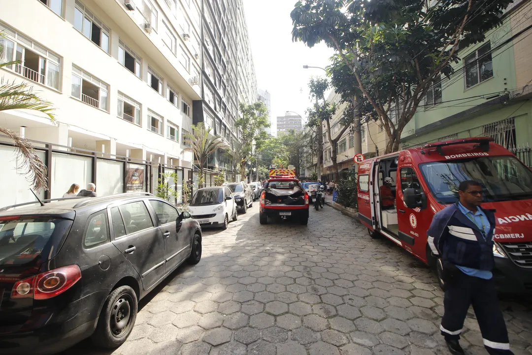 Incêndio mobilizou cerca de 10 viaturas do Corpo de Bombeiros