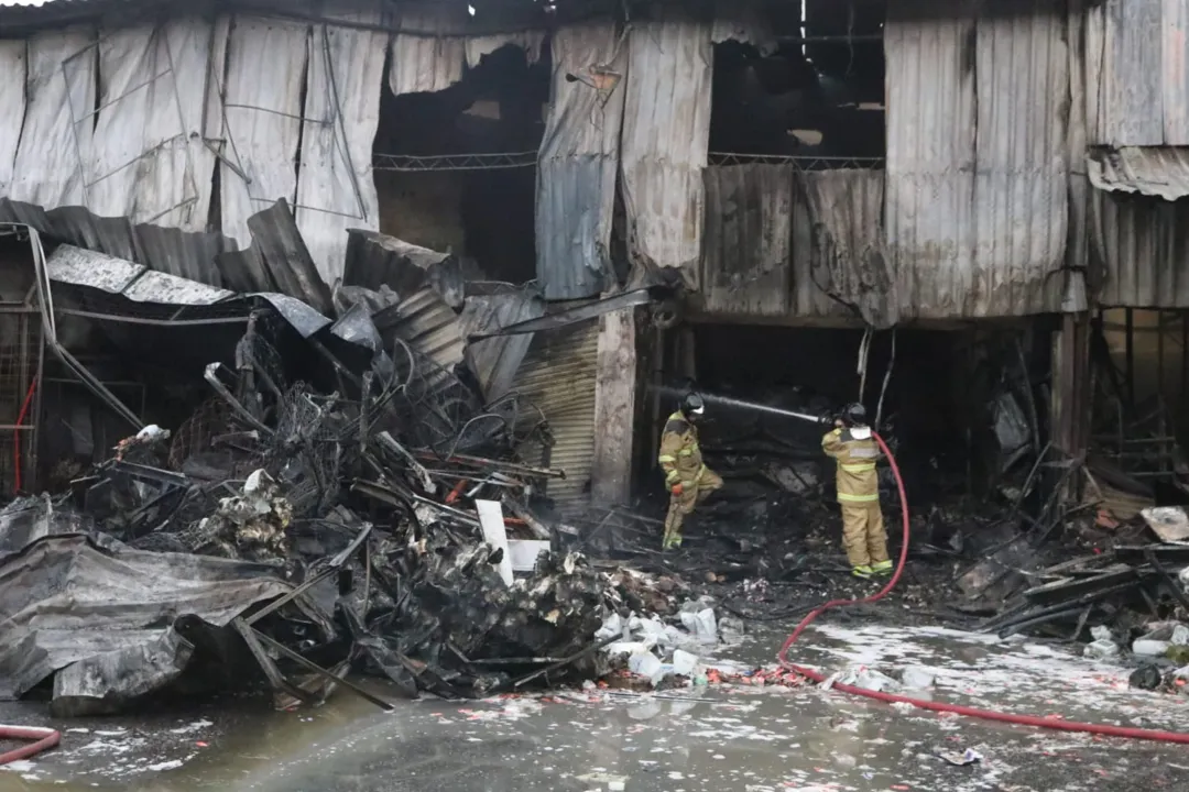 Saiba quais lojas pegaram fogo no Ceasa do Colubandê