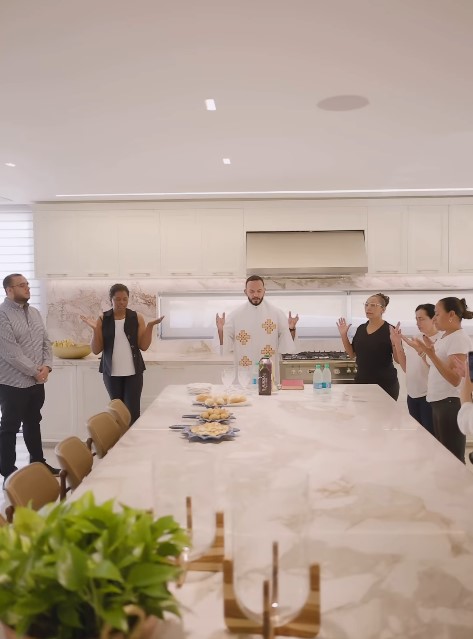 Virginia e Zé Felipe: veja nova mansão digna de Hollywood