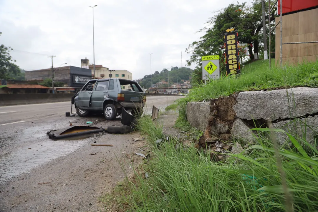 Acidente ocorreu na pista sentido São Gonçalo