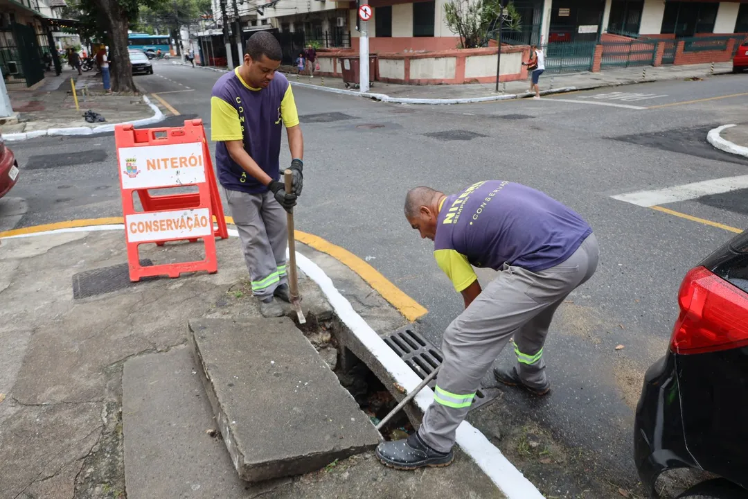 Cidade limpa: mais de 4 toneladas de fios retirados em Niterói