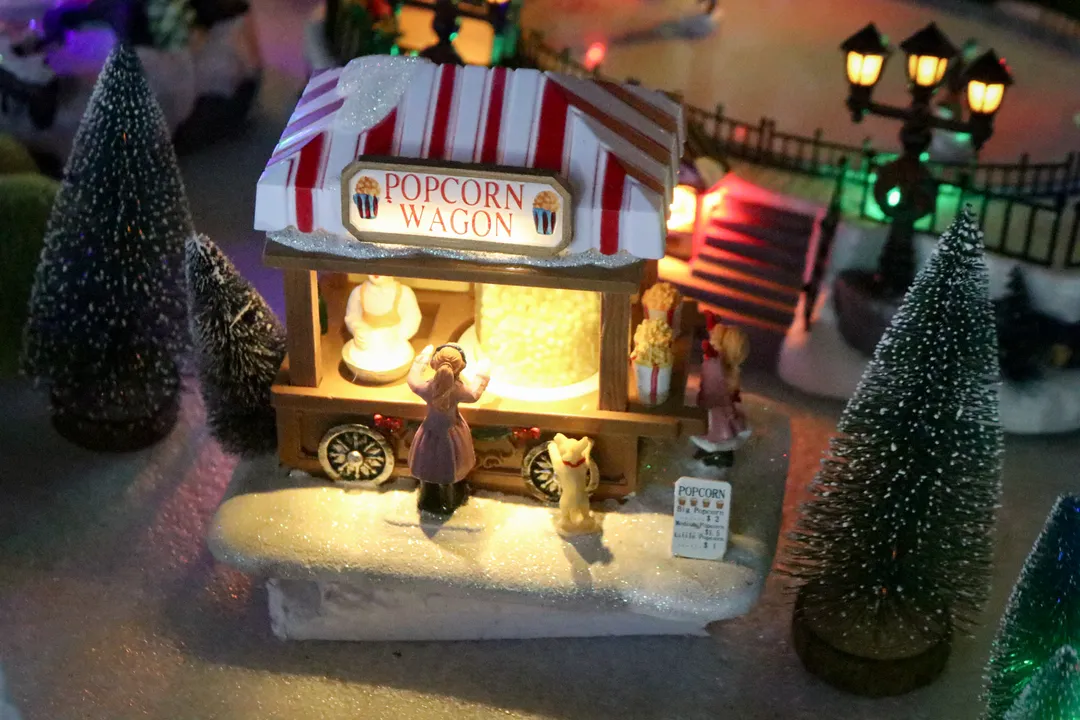 De cinema! Casa em Maricá chama atenção pela decoração de Natal