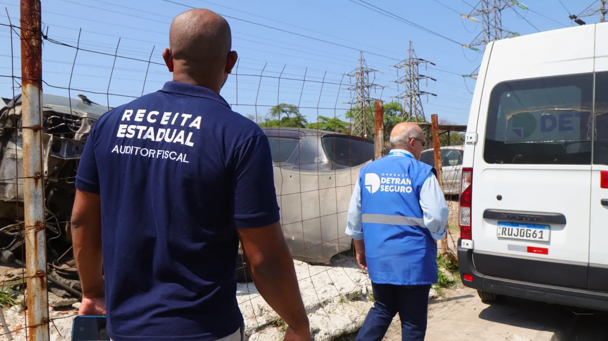 Ferros-velhos são fechados, e um proprietário preso em São Gonçalo