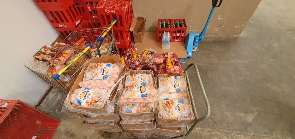 Mais de 700 kg de carnes vencidas em supermercados no Rio