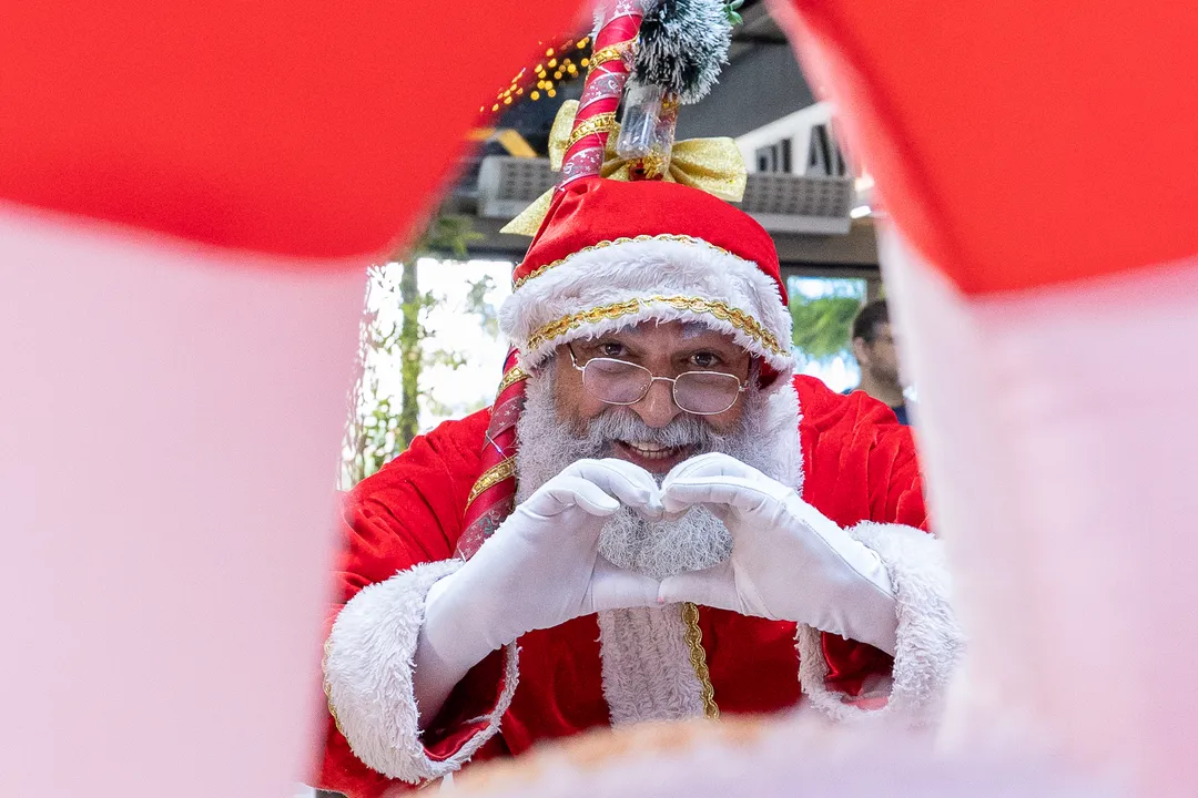 Carreata com Papai Noel vai percorrer ruas do Centro, além das zonas Norte e Sul de Niterói