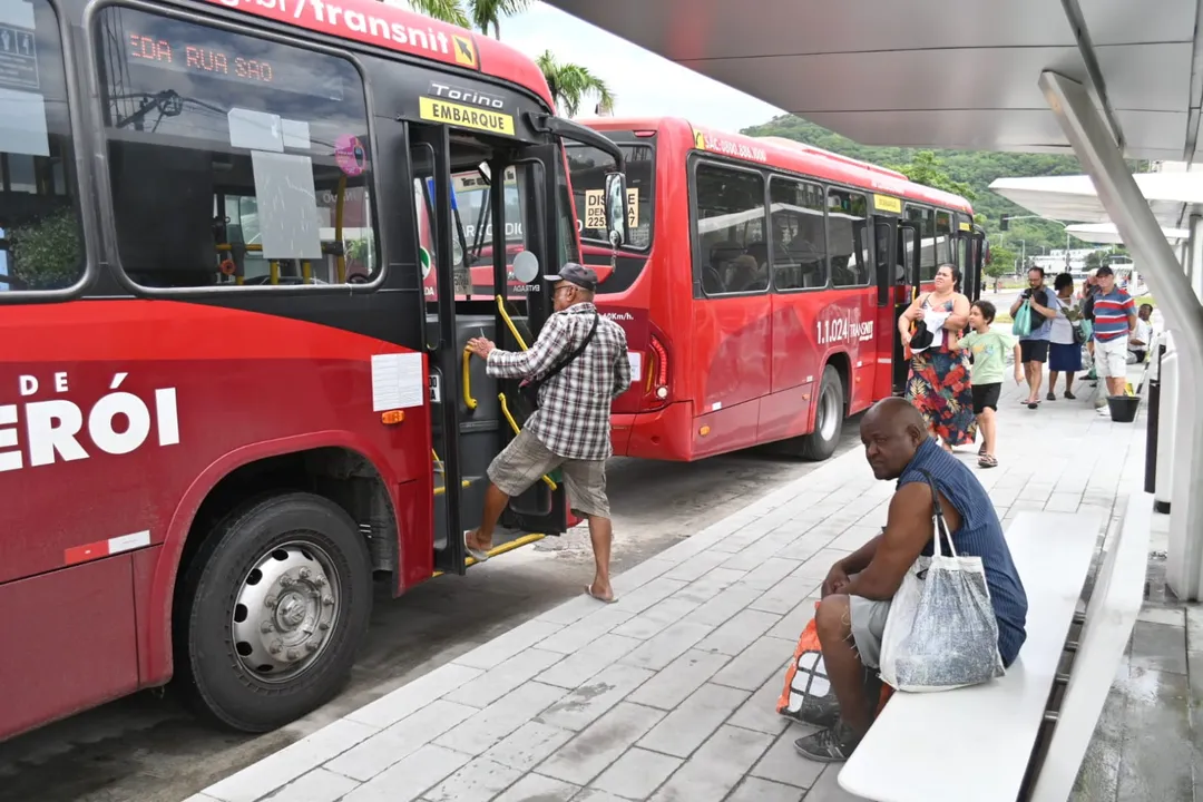 Niterói inaugura novas estações de ônibus no Centro