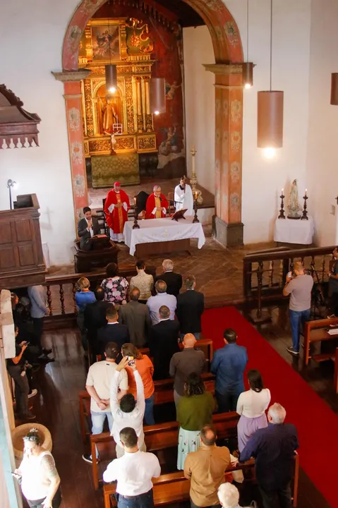 A celebração foi presidida pelo Arcebispo Dom José Francisco Rezende Dias