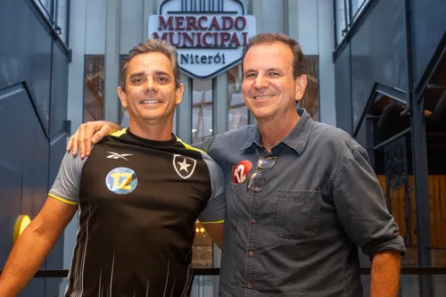 Os prefeitos Fabiano Horta e Eduardo Paes aproveitaram para conhecer todos os espaços do mercado