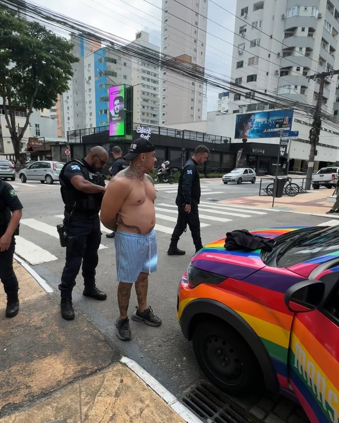 Ele foi preso em Balneário Camboriú