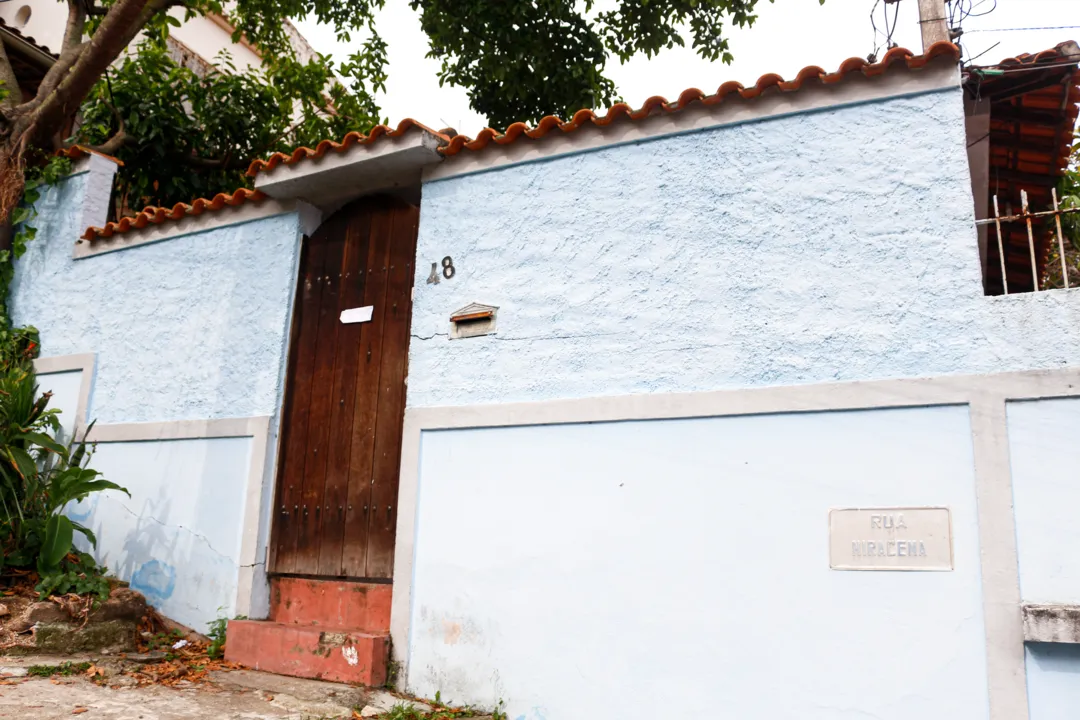 Barbeiro é morto dentro de casa após briga com vizinho em Niterói