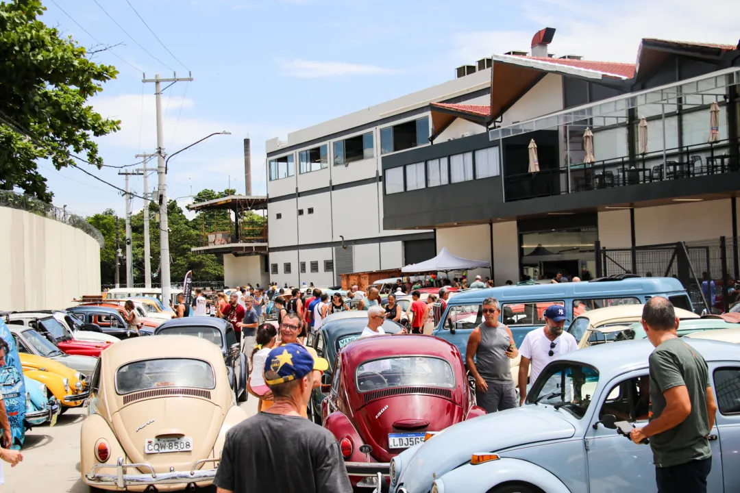 Mercado Municipal de Niterói recebe autoridades em dia de festa