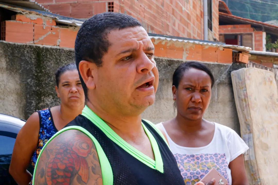 Falta de água em no morro do Jacaré - Lucas Alvarenga - Enfoco