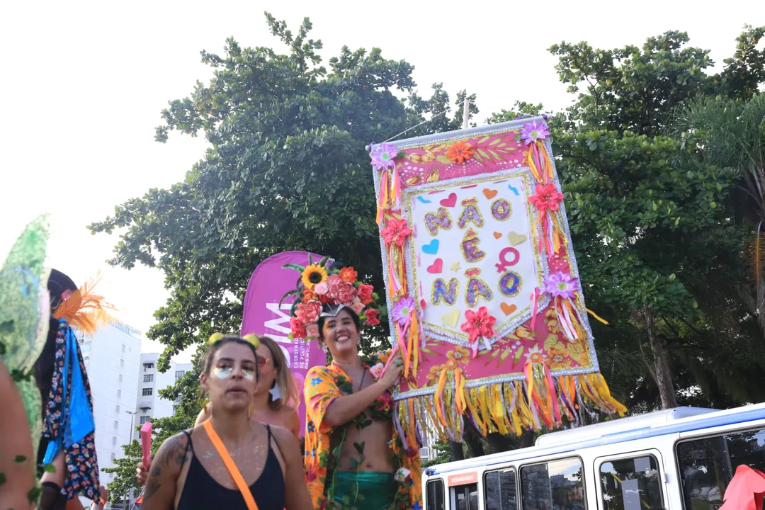 Tradicional bloco Sinfônica Ambulante fecha o carnaval de Niterói